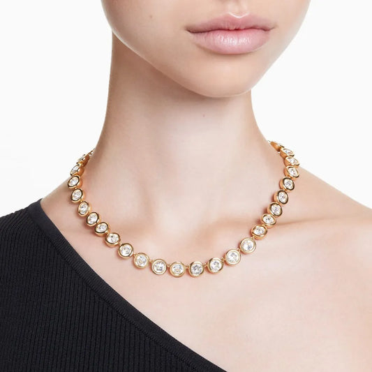 Collar de ámbar, corte redondo, blanco