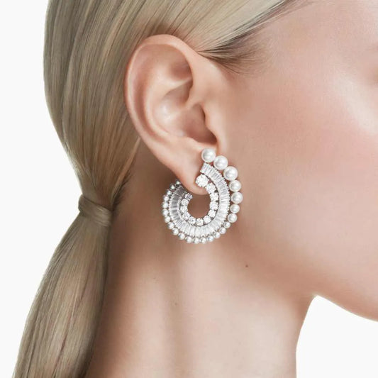 Pendientes largos Ariana Grande x Swarovski, perla de cristal, combinación de cortes, blanco